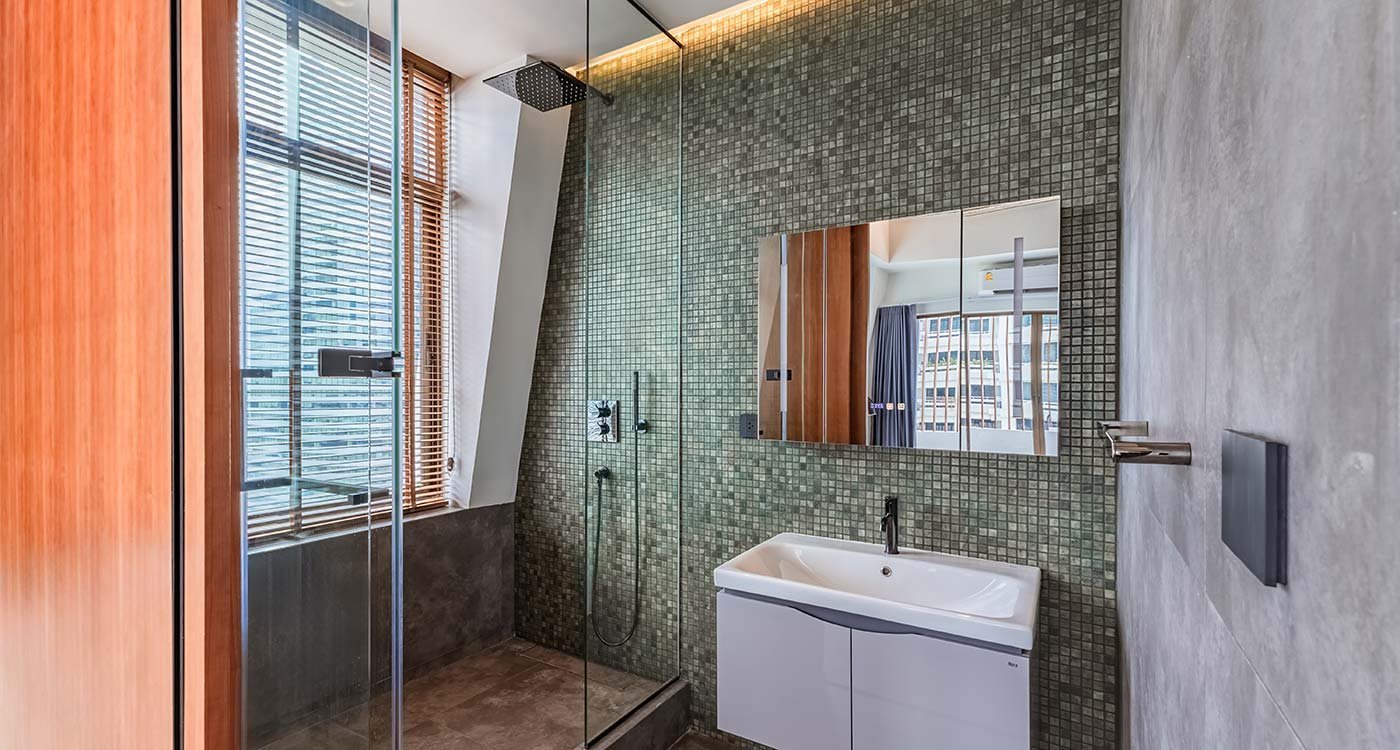 From Foreclosure Condo to Contemporary Bangkok Loft Condo